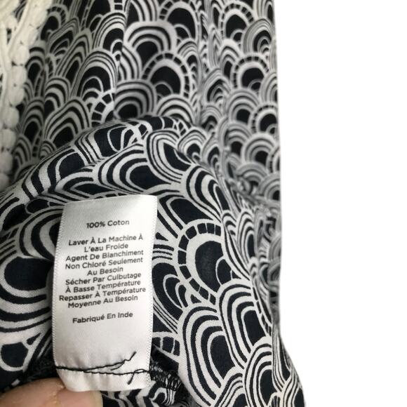 Talbots Tunic Top Womens Size Large Black Geometric Lace V-Neck Long Sleeve - Picture 8 of 8